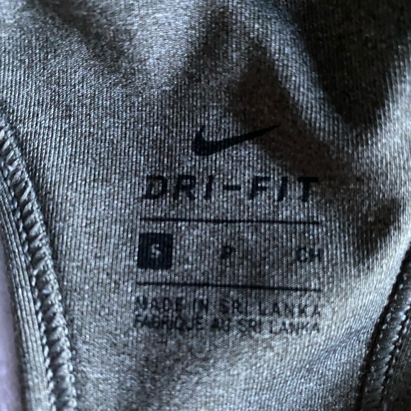 Grey nike sports bra - Picture 2 of 3